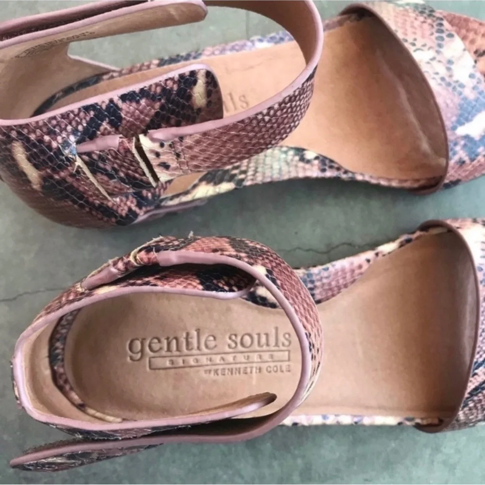 Gentle Souls Leather Reptile Mauve/Black Print Wedge Sandal Multi Sizes NWOB - Picture 11 of 14